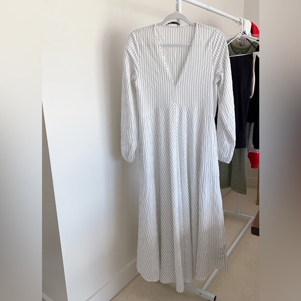 Zara Long-sleeves Midi Dress XS